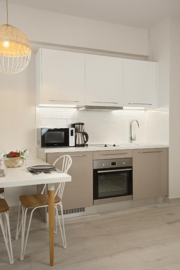 Love Lifestyle Suite Aten Exteriör bild